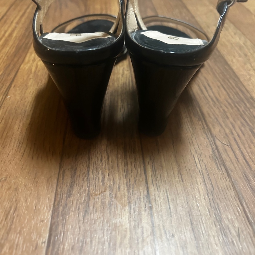 Prada Black Heels Elegant Minimalist Design - Picture 5 of 14